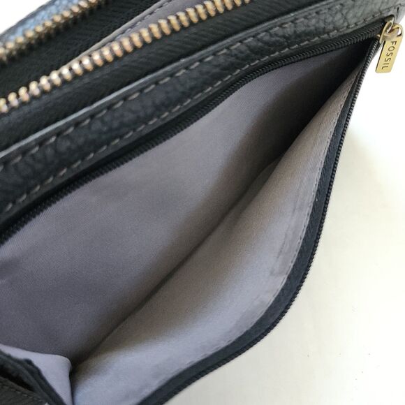 Fossil Black Cow Hide Wristlet Wallet - Picture 6 of 7